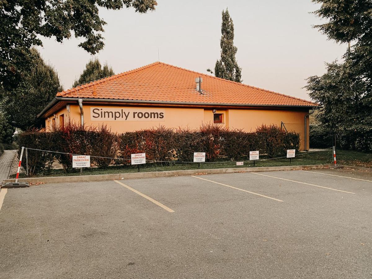 Simply Rooms Slavkov u Brna Exterior foto