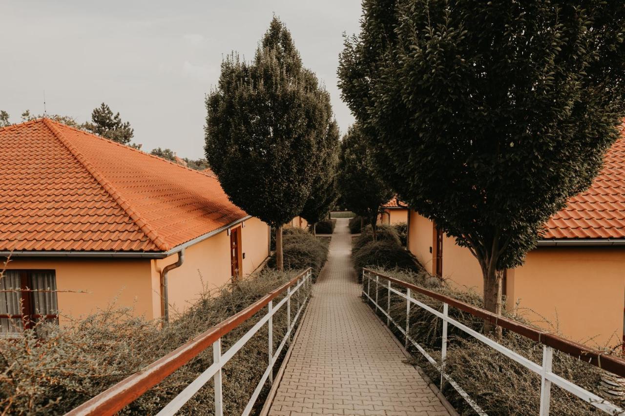 Simply Rooms Slavkov u Brna Exterior foto